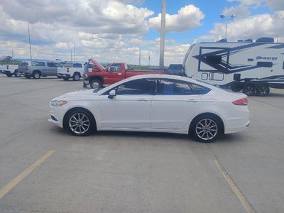 2017 Ford Fusion SE FWD