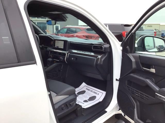 2024 Toyota Tacoma 4WD 4WD TRD Off Road Double Cab 6' Bed AT (Natl)