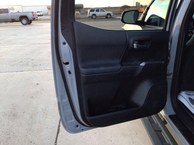 2017 Toyota Tacoma TRD Pro Double Cab 5' Bed V6 4x4 AT (Natl)