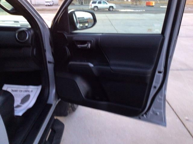 2017 Toyota Tacoma TRD Pro Double Cab 5' Bed V6 4x4 AT (Natl)