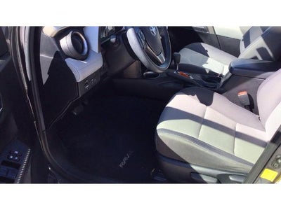2015 Toyota RAV4 AWD 4dr XLE (Natl)
